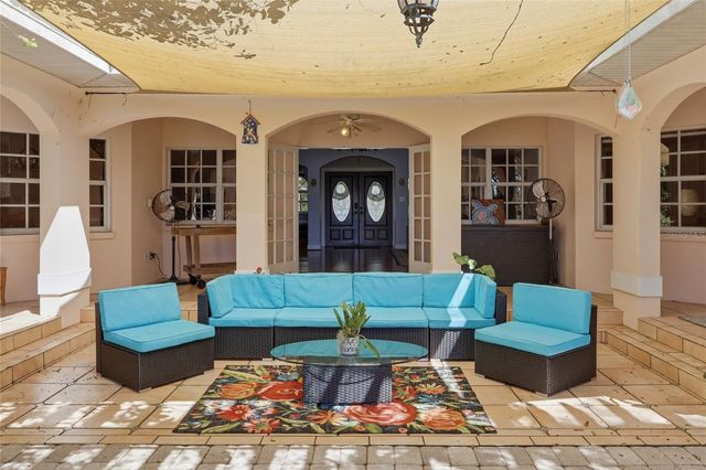 7201 HODGEWOOD COURT, Tampa, FL 33614