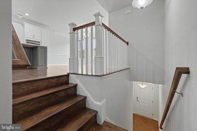 22503 WINDSOR LOCKS SQ, Ashburn, VA 20148