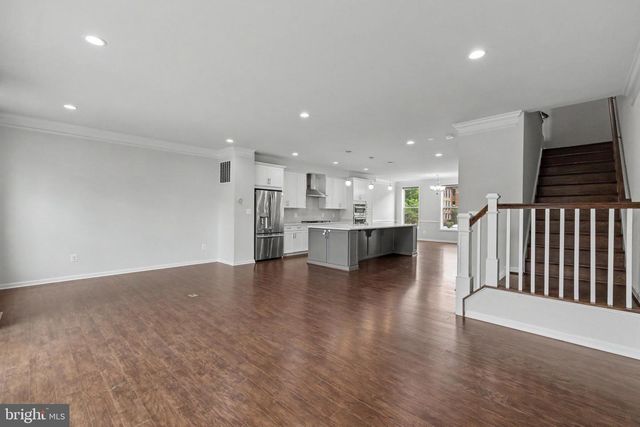 22503 WINDSOR LOCKS SQ, Ashburn, VA 20148