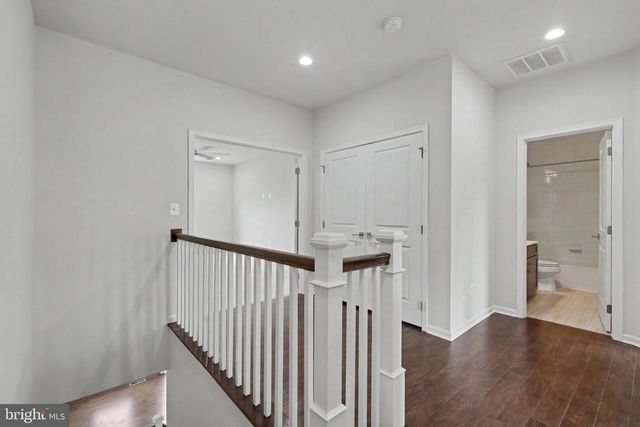 22503 WINDSOR LOCKS SQ, Ashburn, VA 20148