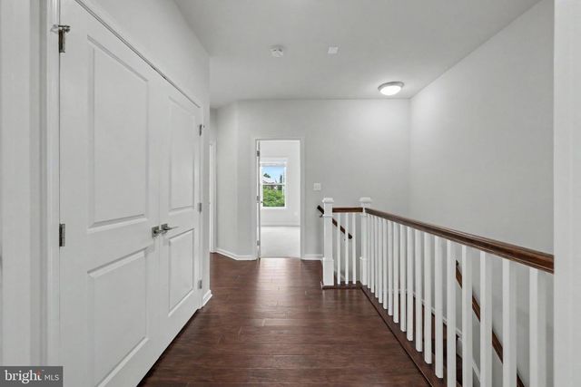 22503 WINDSOR LOCKS SQ, Ashburn, VA 20148
