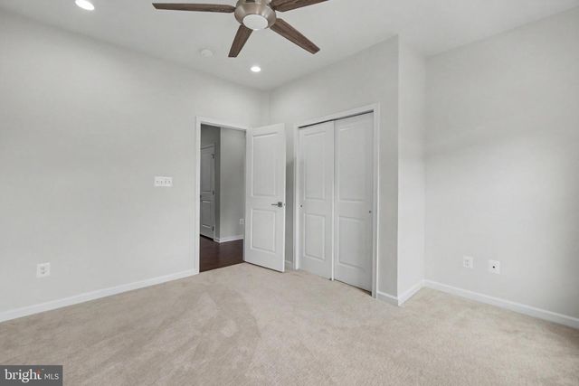 22503 WINDSOR LOCKS SQ, Ashburn, VA 20148
