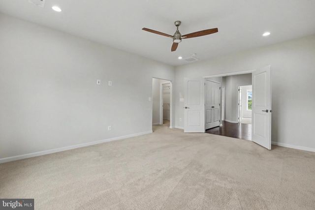 22503 WINDSOR LOCKS SQ, Ashburn, VA 20148