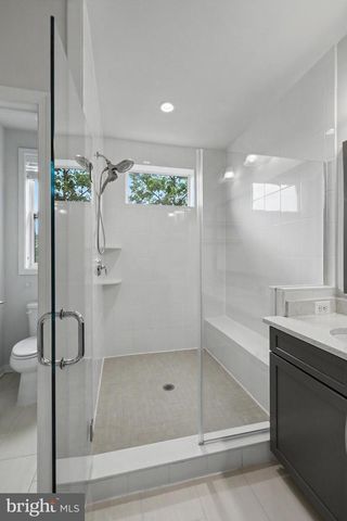22503 WINDSOR LOCKS SQ, Ashburn, VA 20148