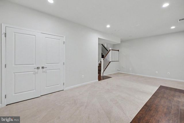 22503 WINDSOR LOCKS SQ, Ashburn, VA 20148