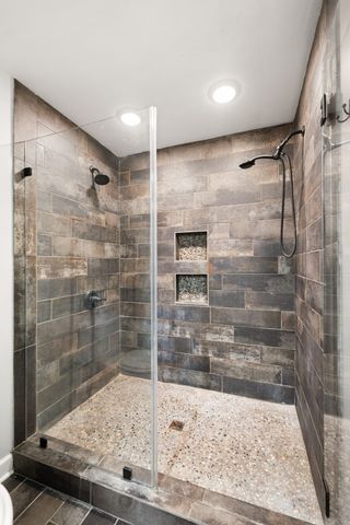 979 Paige Dr, Lawrenceburg, TN 38464