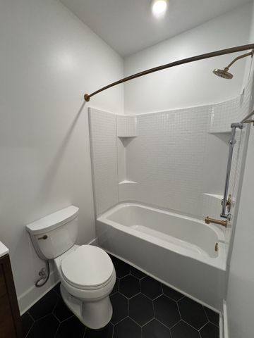 1325 5th Ave N Apt 14, Nashville, TN 37208