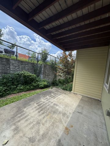 1325 5th Ave N Apt 14, Nashville, TN 37208