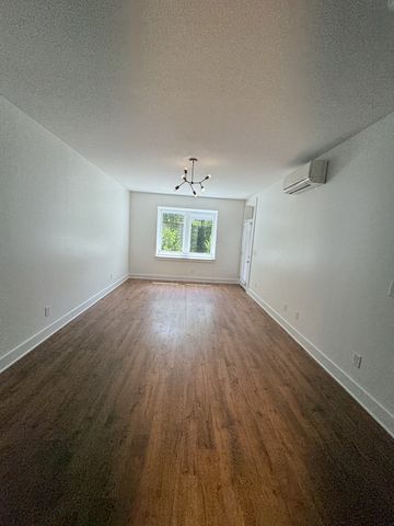 1325 5th Ave N Apt 14, Nashville, TN 37208