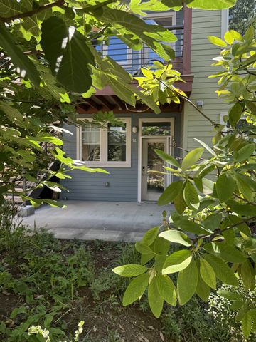 1325 5th Ave N Apt 14, Nashville, TN 37208
