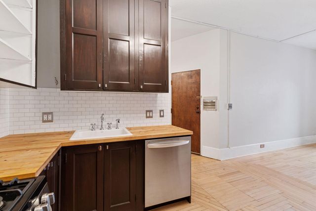 601 S 9th Street 3, Minneapolis, MN 55404
