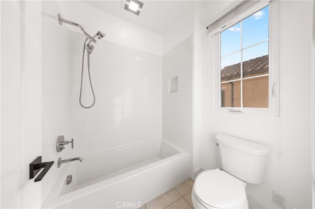 217 Piazza, Irvine, CA 92602