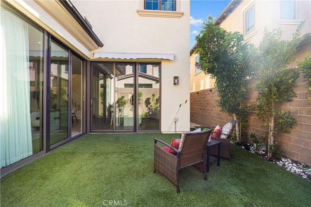 217 Piazza, Irvine, CA 92602