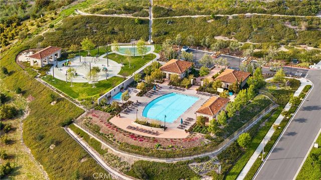 217 Piazza, Irvine, CA 92602