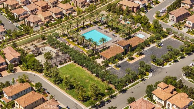 217 Piazza, Irvine, CA 92602