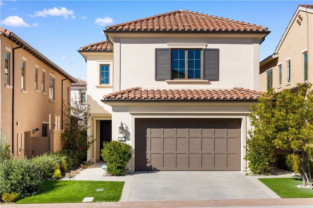 217 Piazza, Irvine, CA 92602