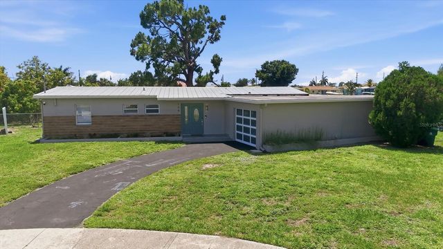 108 BUCKEYE AVENUE NW, Port Charlotte, FL 33952