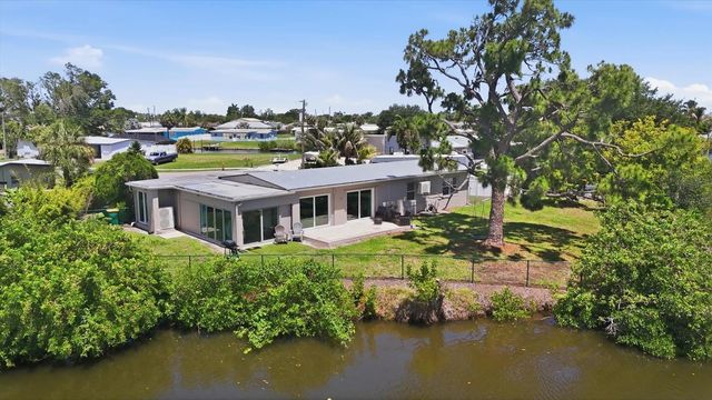 108 BUCKEYE AVENUE NW, Port Charlotte, FL 33952