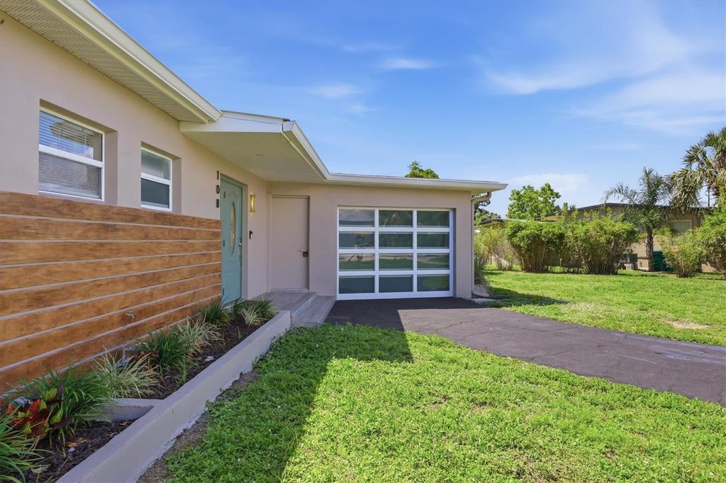 108 BUCKEYE AVENUE NW, Port Charlotte, FL 33952