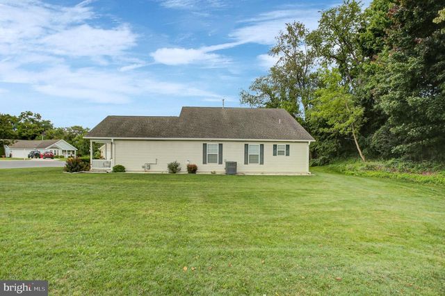 101 COLONIAL CT, Shippensburg, PA 17257