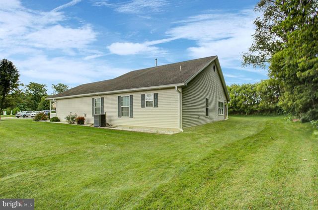 101 COLONIAL CT, Shippensburg, PA 17257