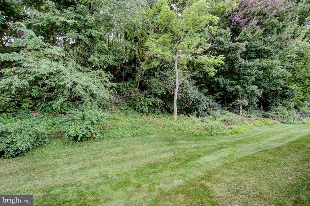 101 COLONIAL CT, Shippensburg, PA 17257