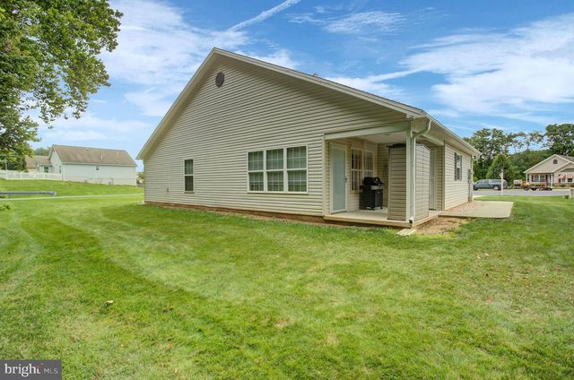 101 COLONIAL CT, Shippensburg, PA 17257