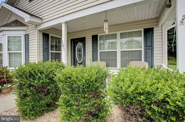 101 COLONIAL CT, Shippensburg, PA 17257