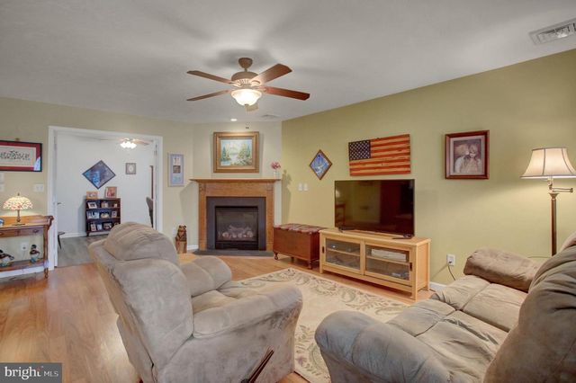 101 COLONIAL CT, Shippensburg, PA 17257