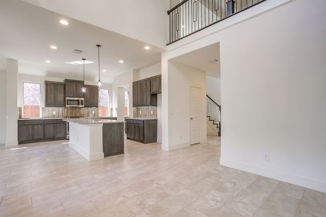 928 Arkan Lane, Fort Worth, TX 76120