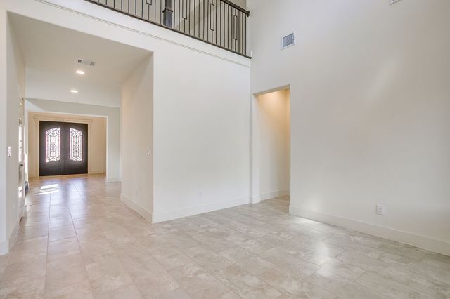 928 Arkan Lane, Fort Worth, TX 76120