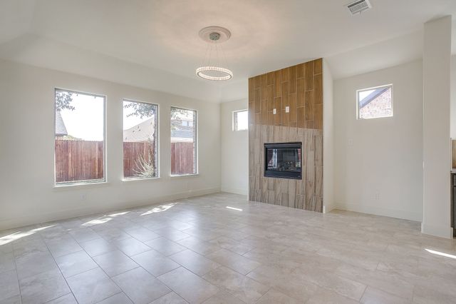 928 Arkan Lane, Fort Worth, TX 76120