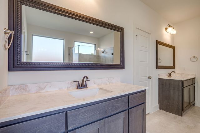 928 Arkan Lane, Fort Worth, TX 76120