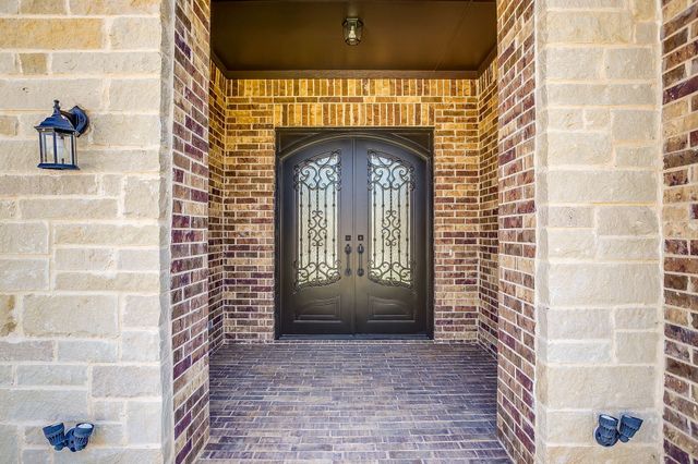 928 Arkan Lane, Fort Worth, TX 76120