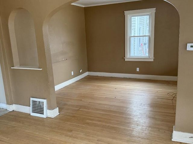 645 Oak Park COURT, Milwaukee, WI 53214