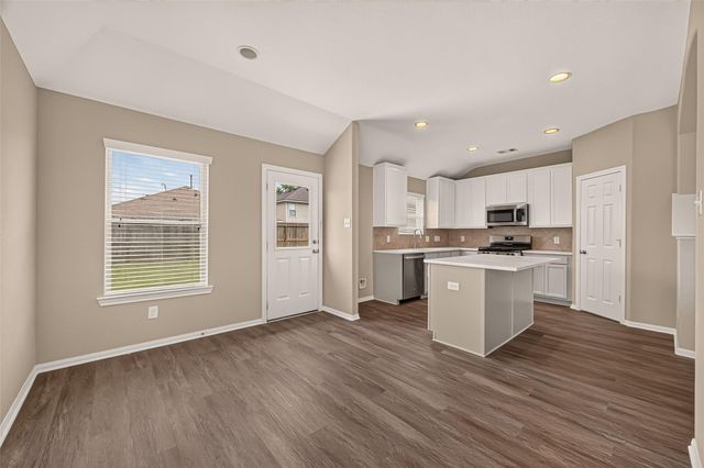 5431 Rio Drive, Baytown, TX 77521