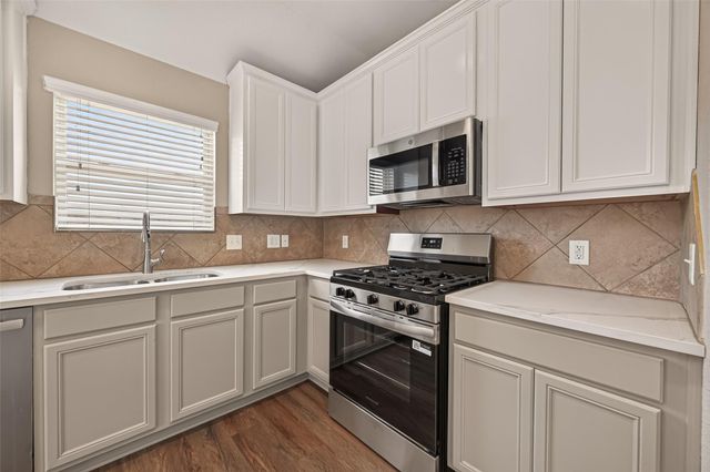 5431 Rio Drive, Baytown, TX 77521
