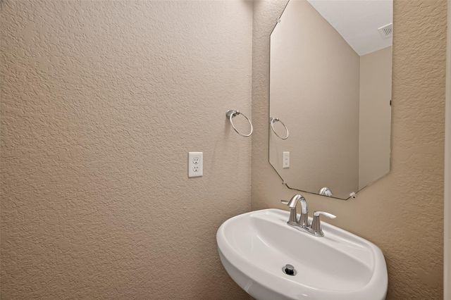 5431 Rio Drive, Baytown, TX 77521