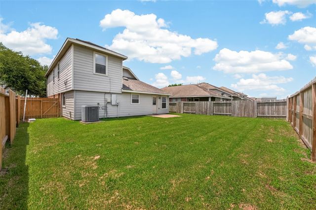 5431 Rio Drive, Baytown, TX 77521