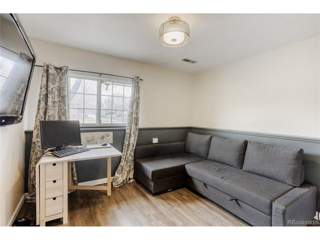 2201 22nd Ave, Longmont, CO 80501