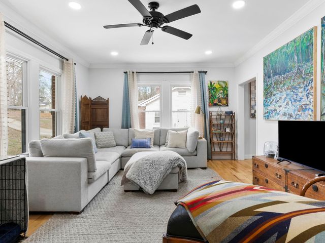 27 Maxie Ave Avenue, Greenville, SC 29611