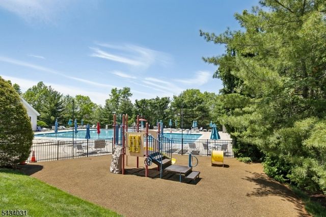 15 Wescott Road 15, Bedminster Twp., NJ 07921
