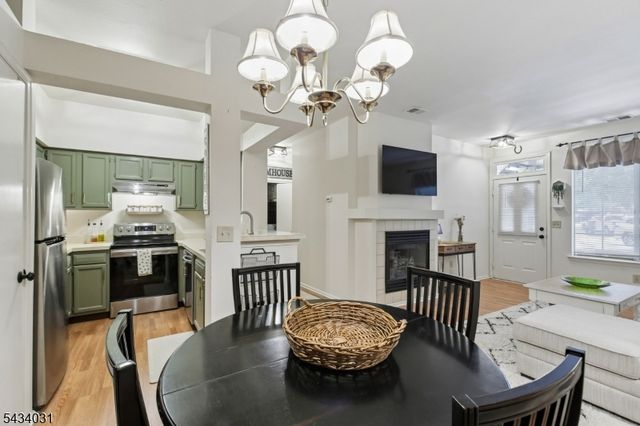 15 Wescott Road 15, Bedminster Twp., NJ 07921