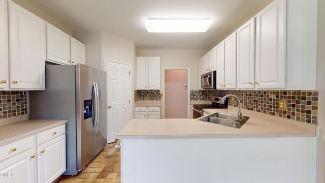 4308 Hawksong Place, Cary, NC 27518