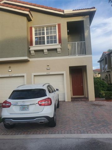 5869 Hampton Hills Blvd, Tamarac, FL 33321