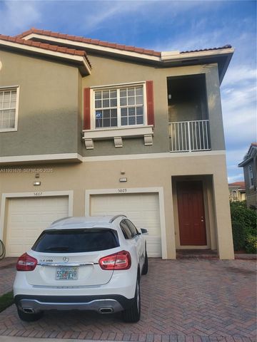 5869 Hampton Hills Blvd, Tamarac, FL 33321