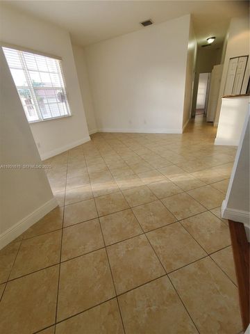 5869 Hampton Hills Blvd, Tamarac, FL 33321