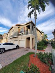 5869 Hampton Hills Blvd, Tamarac, FL 33321