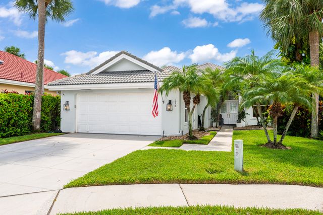 218 HAMPTON Court, Jupiter, FL 33458