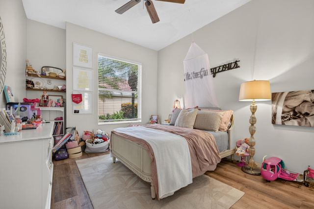 218 HAMPTON Court, Jupiter, FL 33458